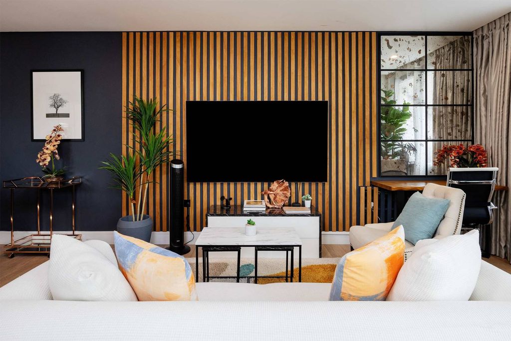 Property photo 3 of 18