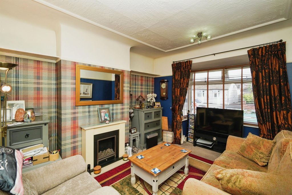 Property photo 2 of 14