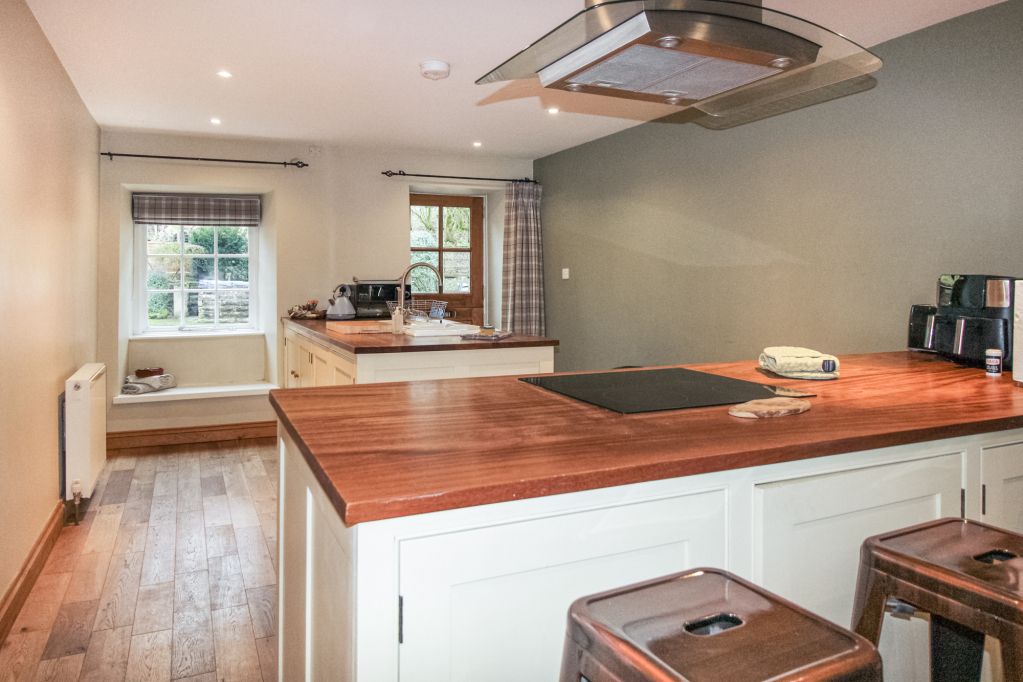 Property photo 2 of 16 Kitchen