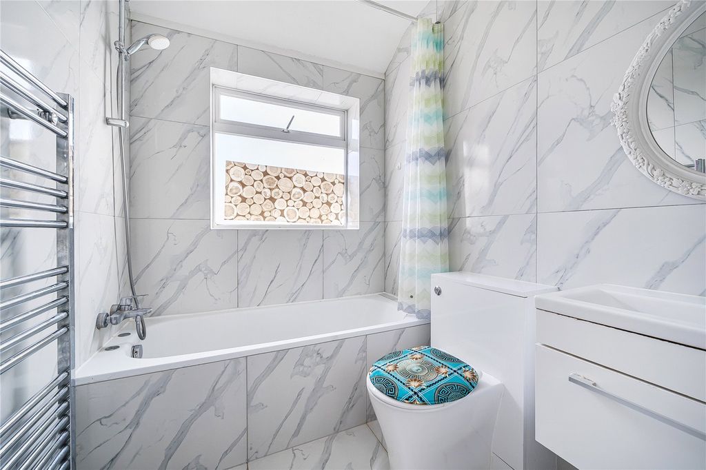 Property photo 3 of 23 Picture No. 20