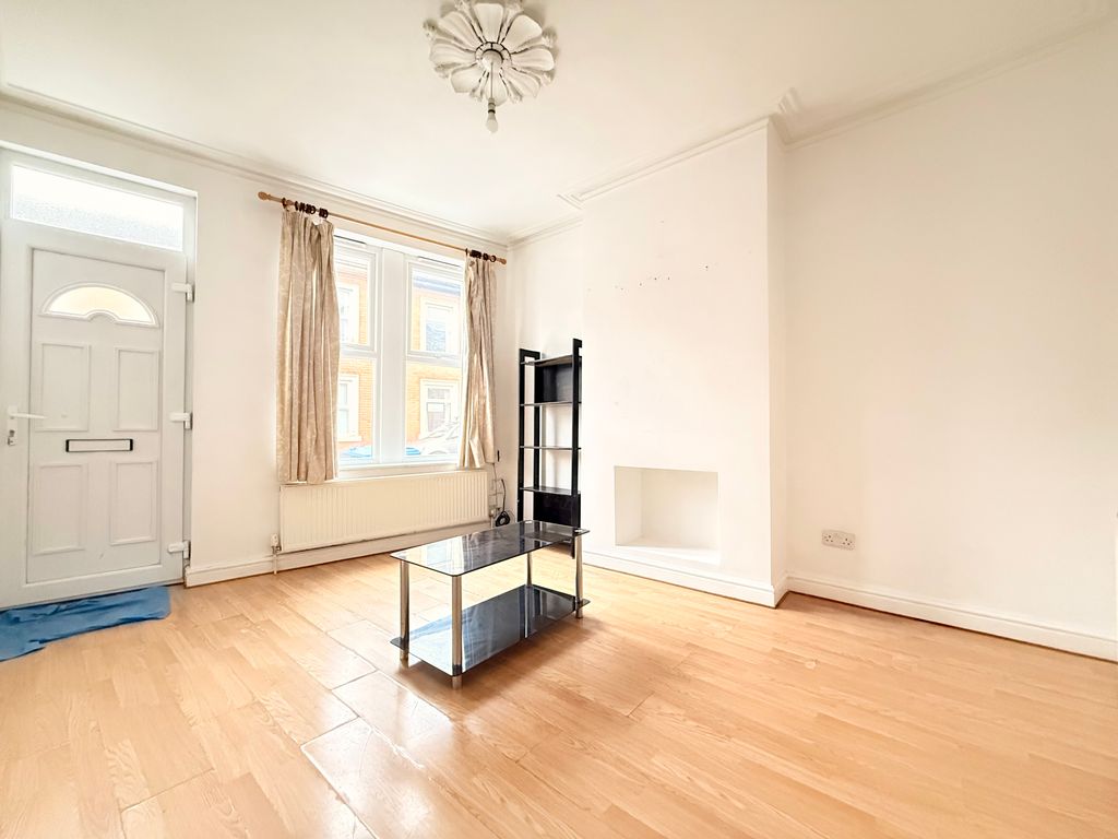 Property photo 3 of 14 Image