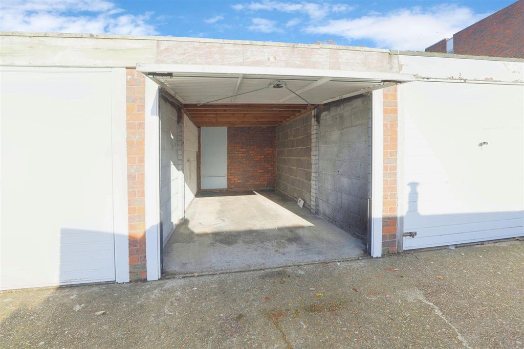 Property photo 2 of 3 Garage