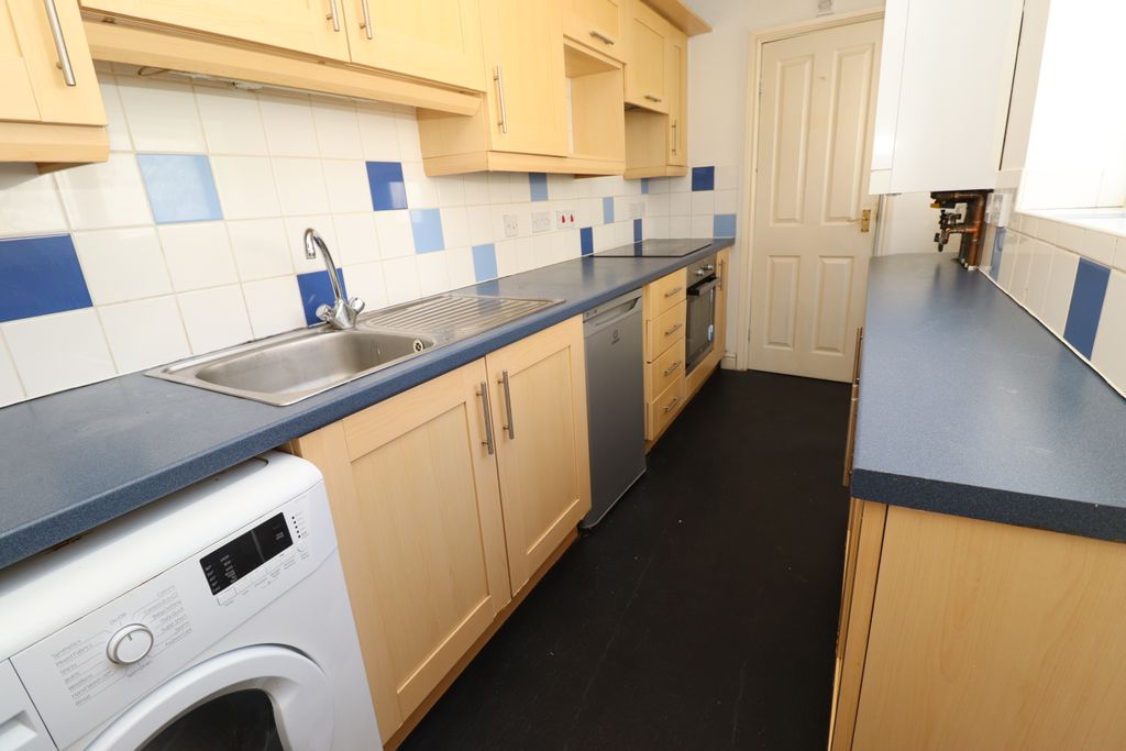 Property photo 3 of 10 Img_3851