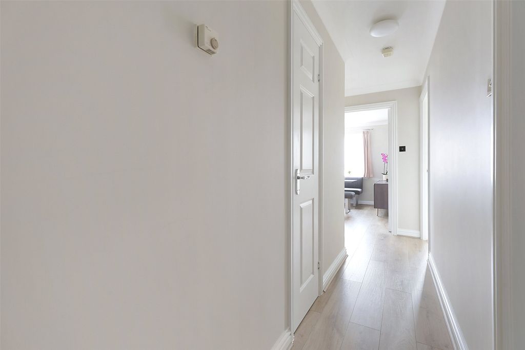 Property photo 3 of 13 Hallway