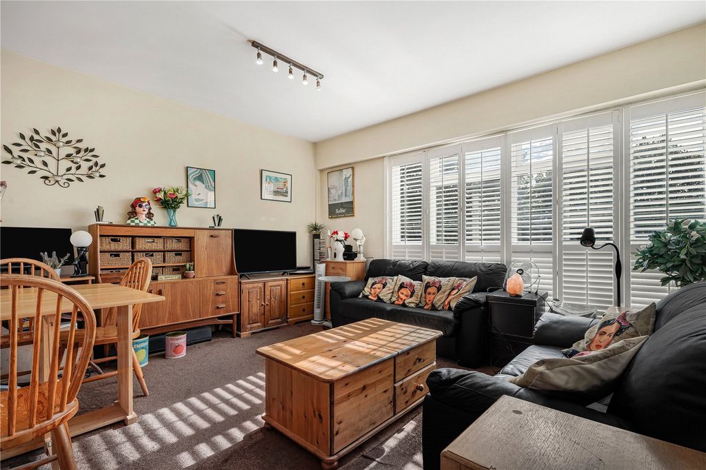 Property photo 1 of 10 Reception Room