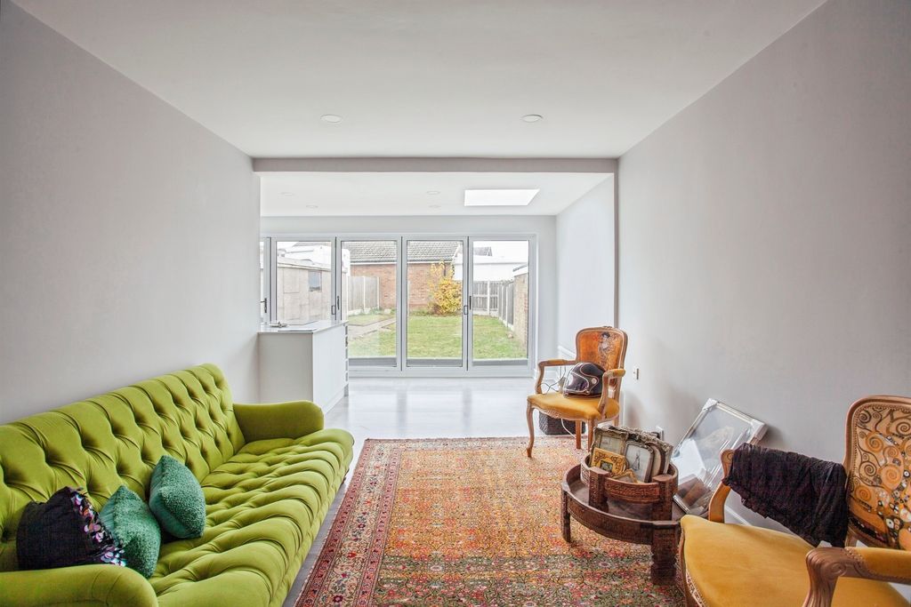 Property photo 2 of 14