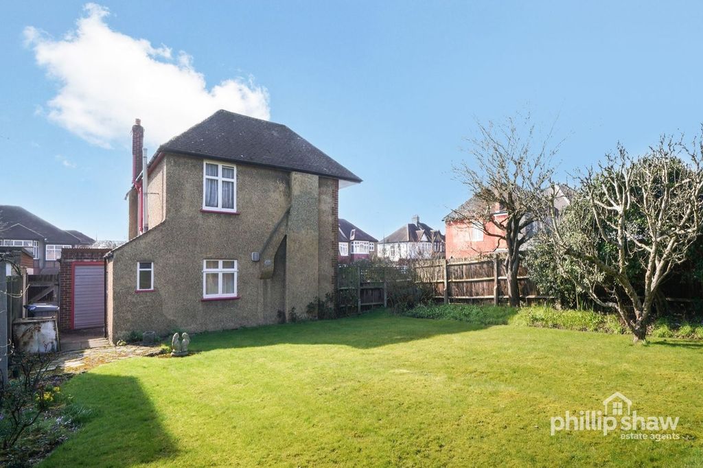 Property photo 2 of 16