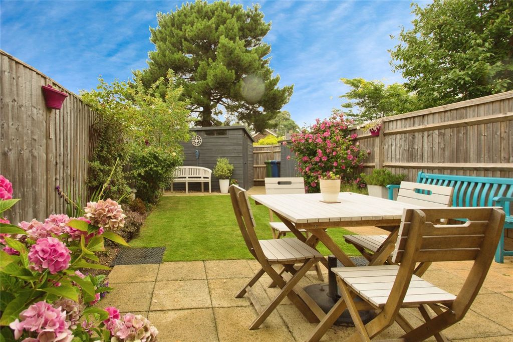 Property photo 2 of 17 Picture No. 40