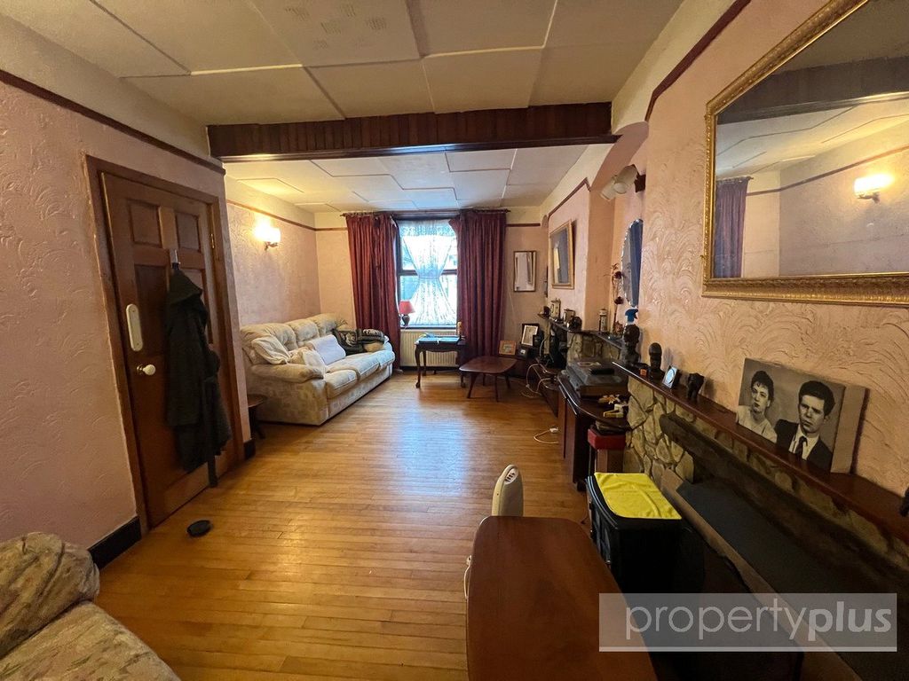 Property photo 2 of 12 Picture No. 11