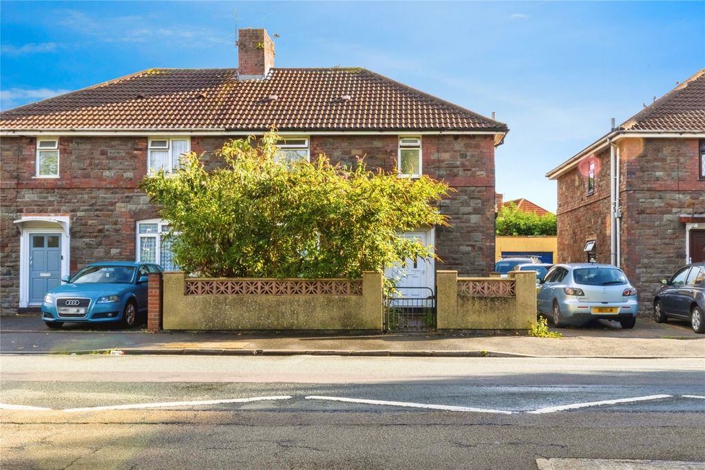 Property photo 1 of 15 Picture No. 13