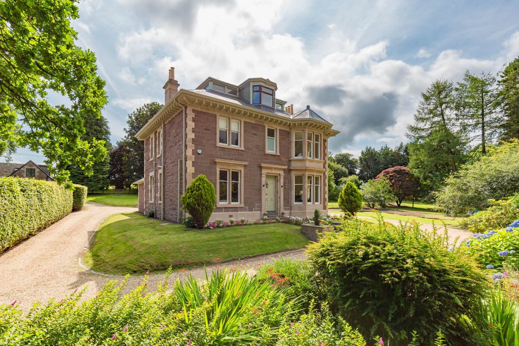 Property photo 1 of 24 Gaisland House