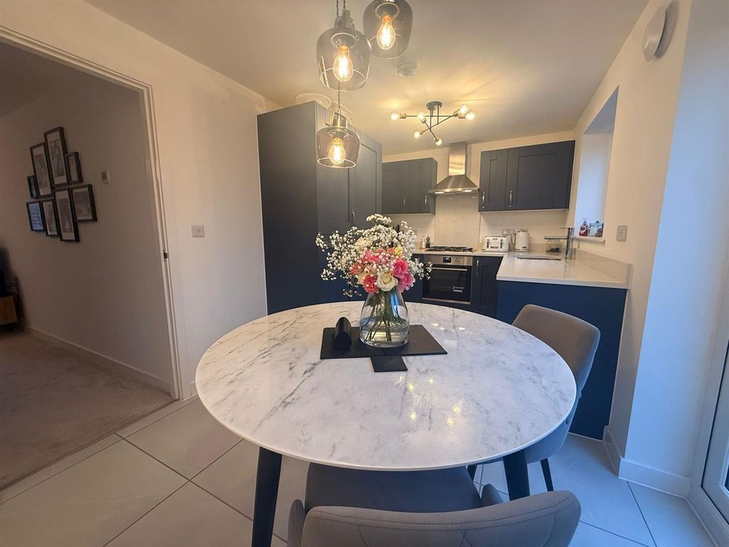 Property photo 2 of 14 6Fba19Ec-4E0A-409B-81A9-Bb1Ede7F7c8F.Jpeg