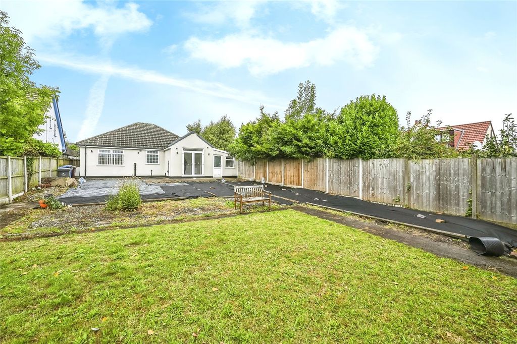 Property photo 2 of 17 Picture No. 12