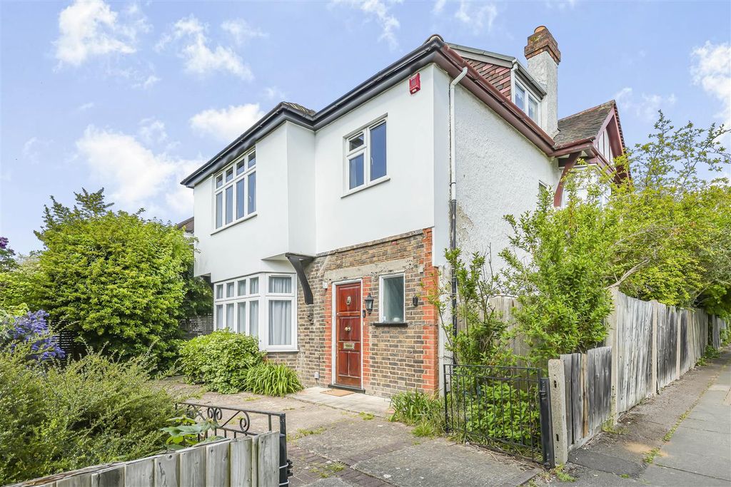 Property photo 1 of 13 External