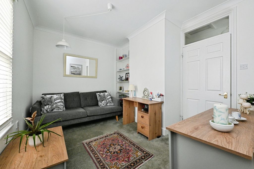 Property photo 3 of 16 Photo