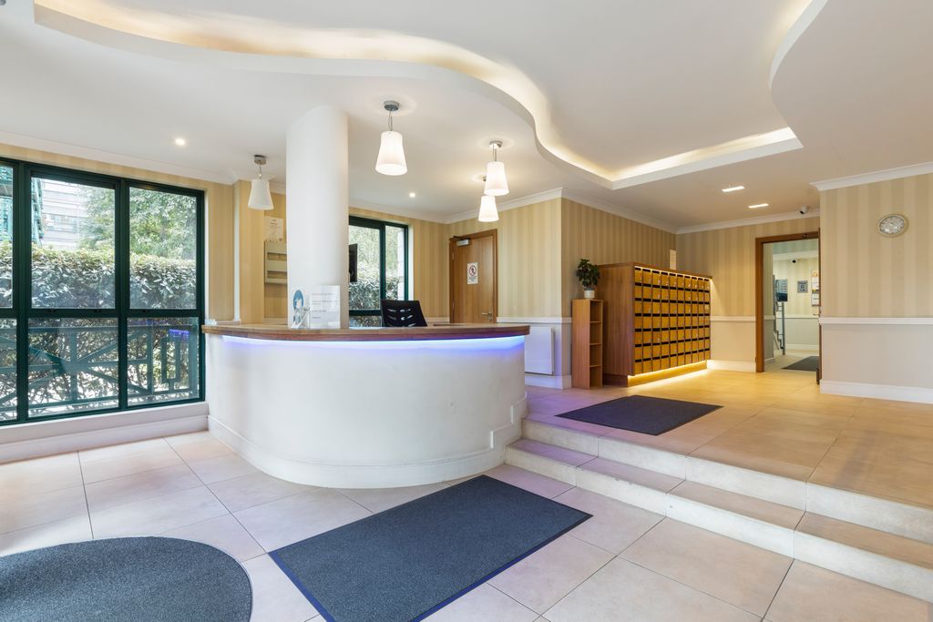 Property photo 2 of 10 Concierge