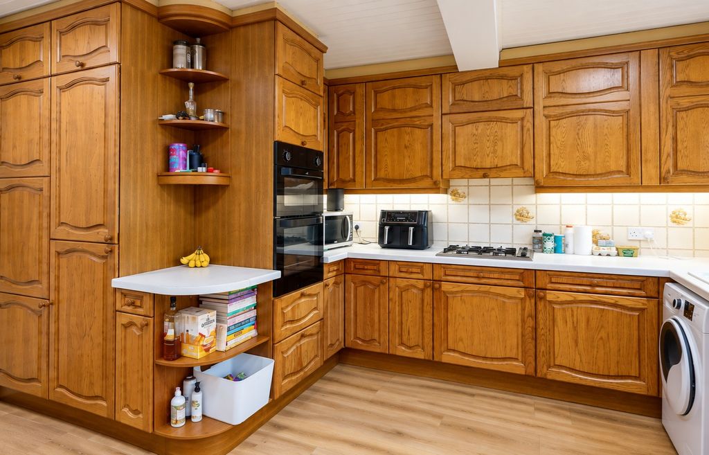 Property photo 3 of 11 4566264
