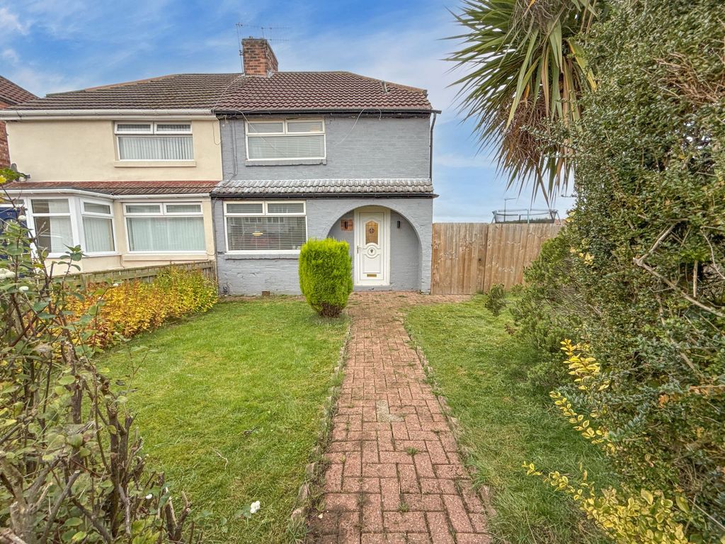 Property photo 1 of 11 External