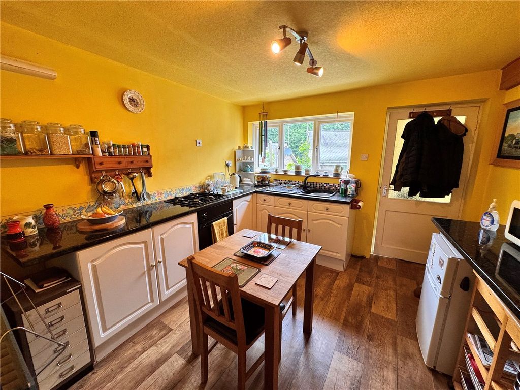 Property photo 3 of 19 Picture No. 11