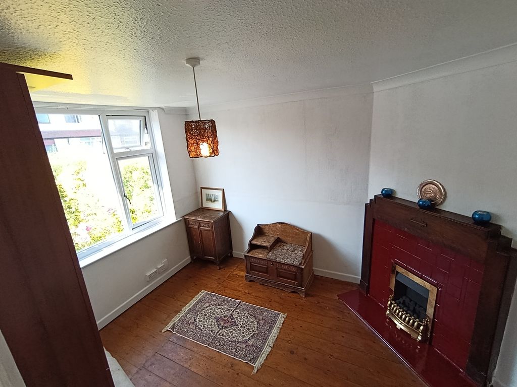 Property photo 3 of 24