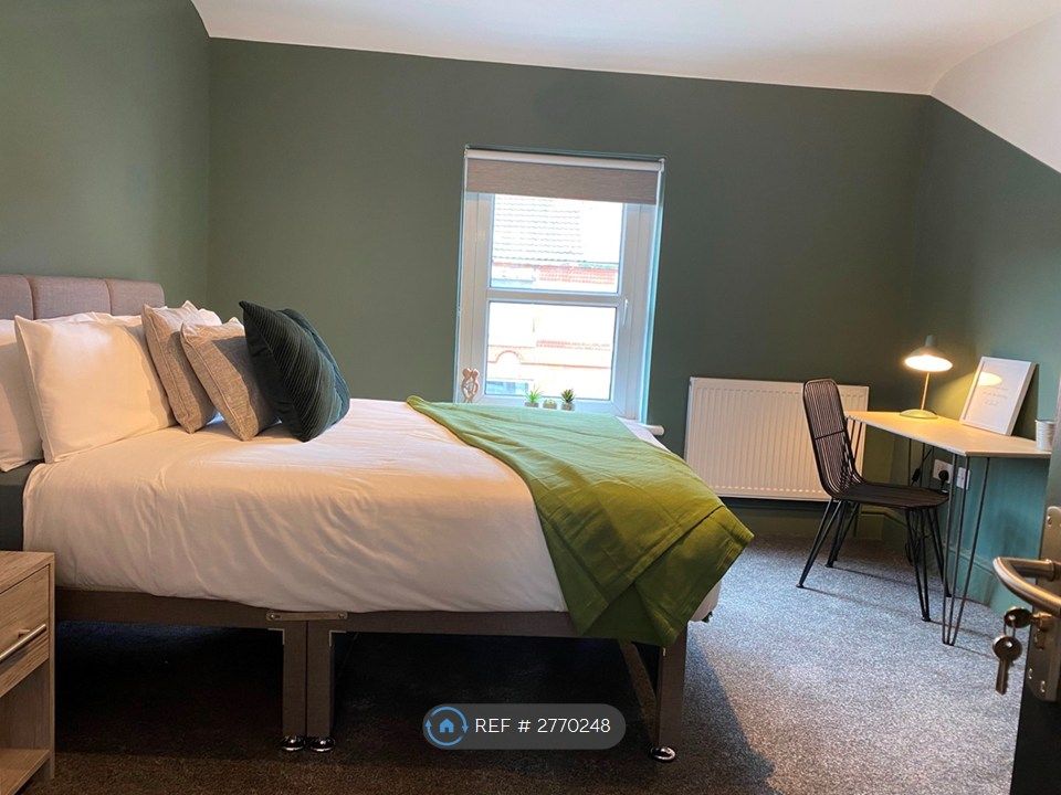 Property photo 3 of 13 Bedroom 5 - £485 Pcm Available 28th April