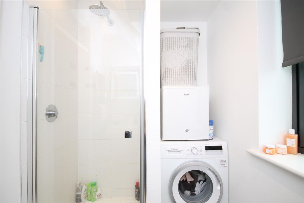 Property photo 3 of 7 Shower Room.Jpg