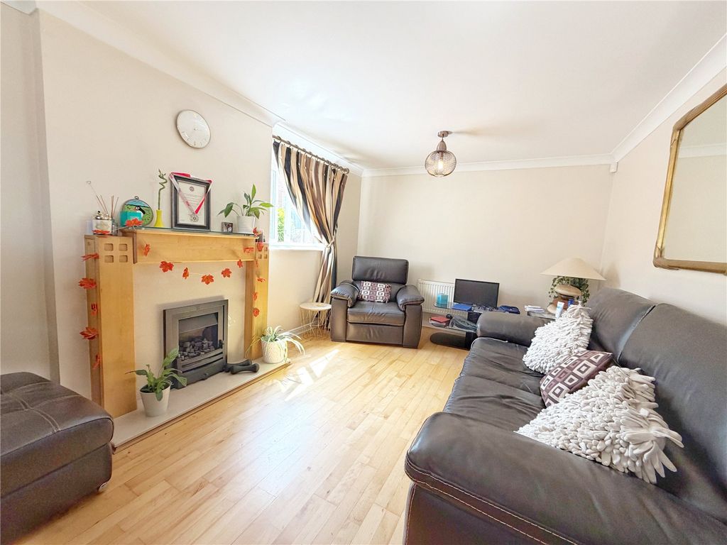Property photo 2 of 24 Picture No. 03