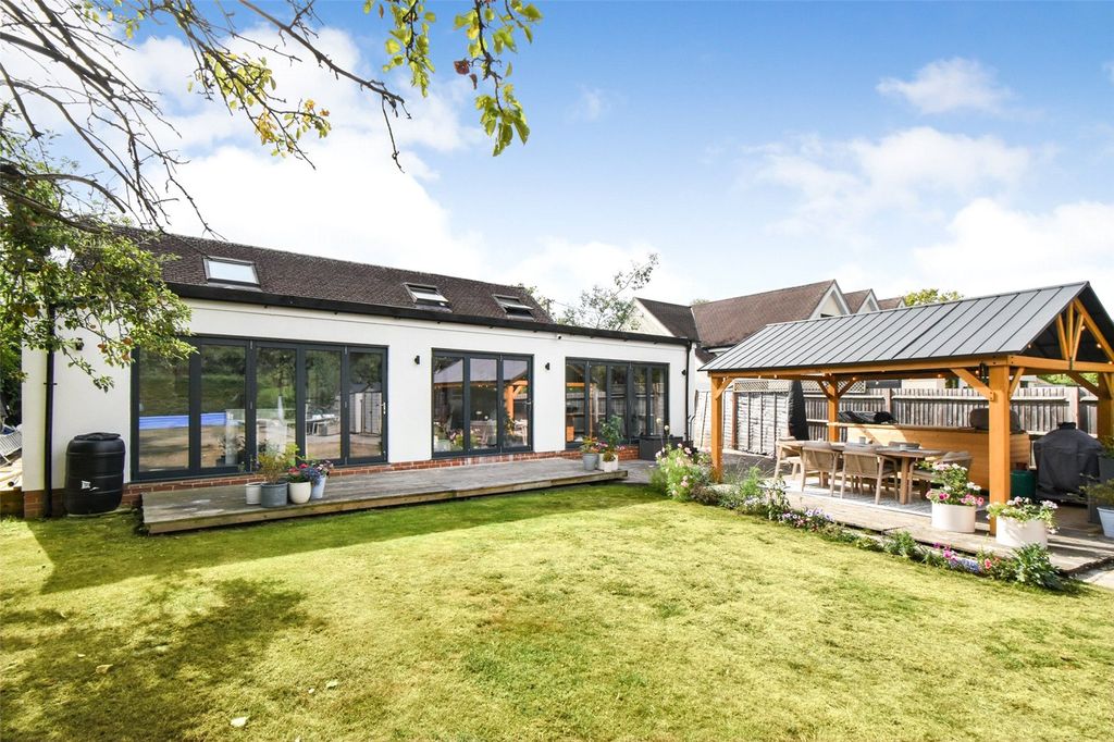Property photo 2 of 30 Picture No. 69