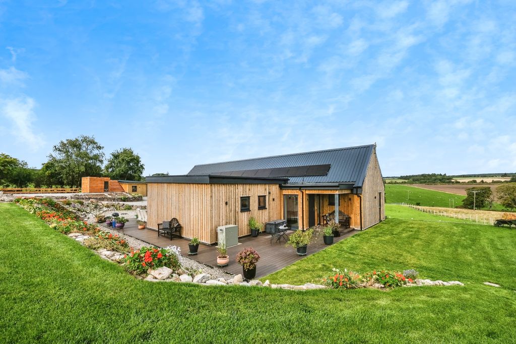 Property photo 1 of 21 Photo #1