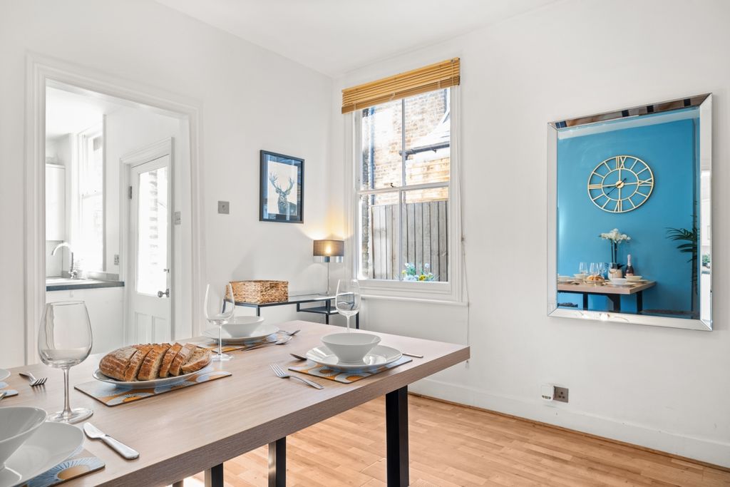 Property photo 1 of 9 Copy Of Gibbon Ro...