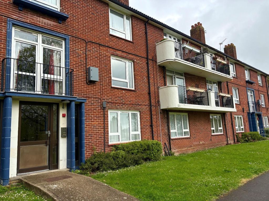 Property photo 1 of 11 4.Jpg