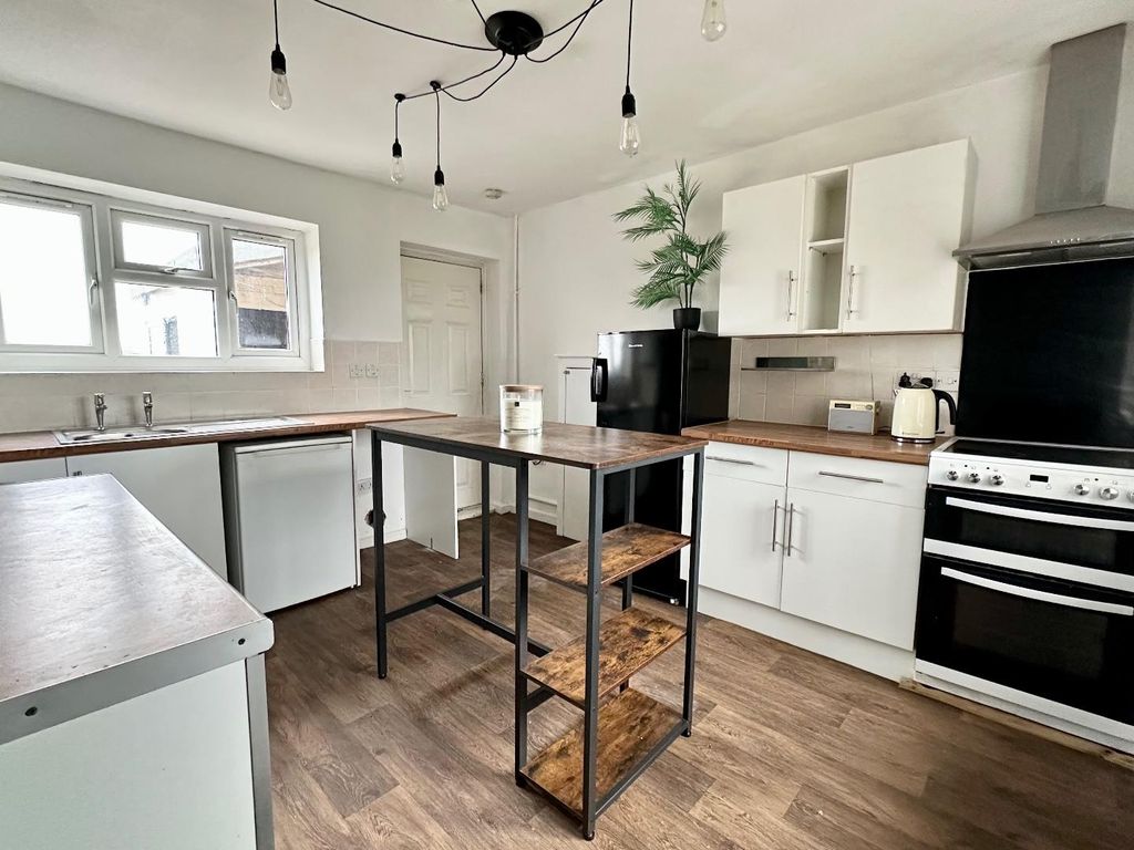 Property photo 3 of 10 Img_8813.Jpeg