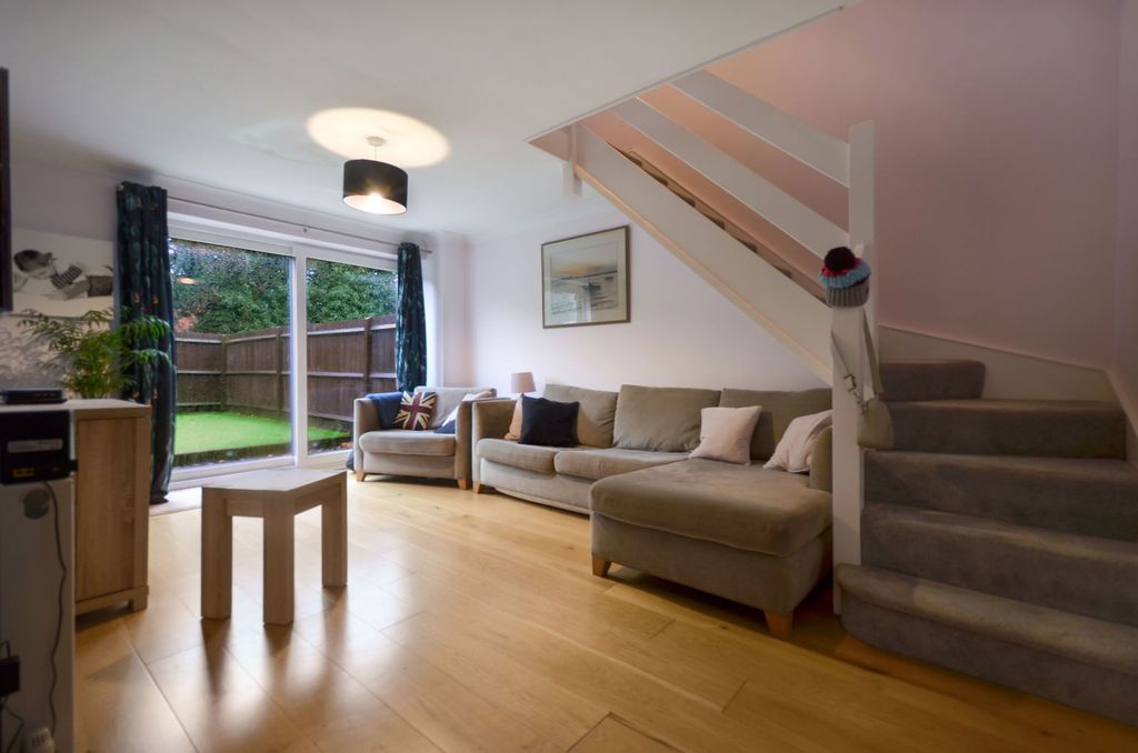 Property photo 3 of 11