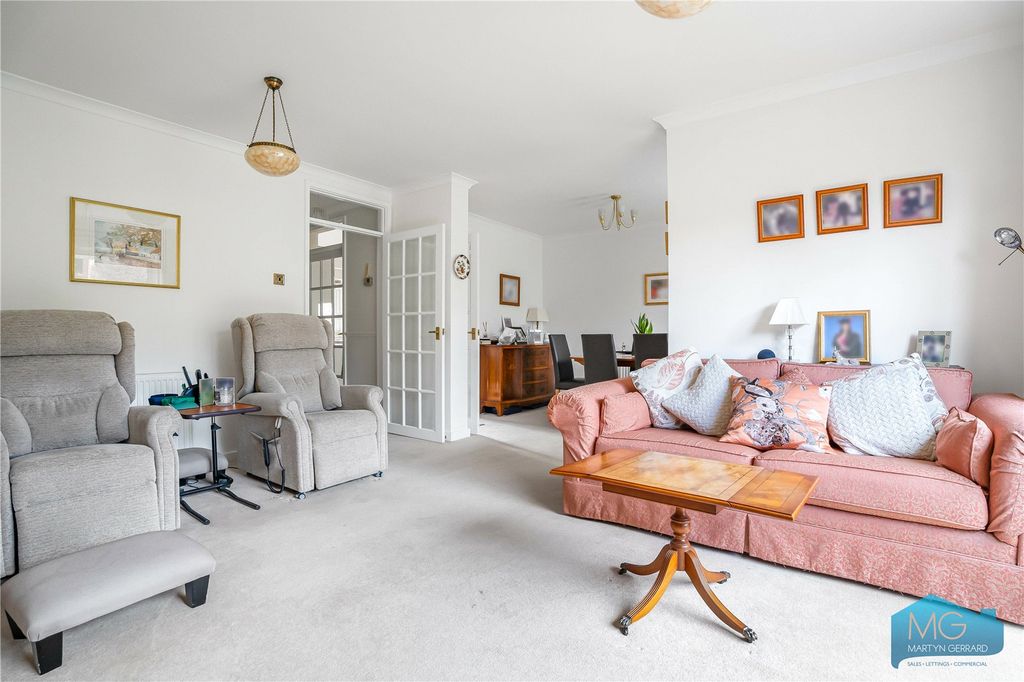 Property photo 2 of 26 Picture No. 27