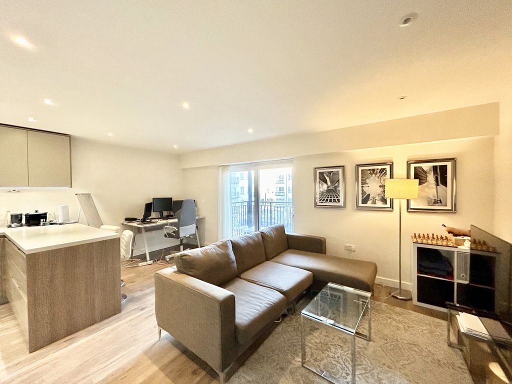 Property photo 2 of 12 Gallery