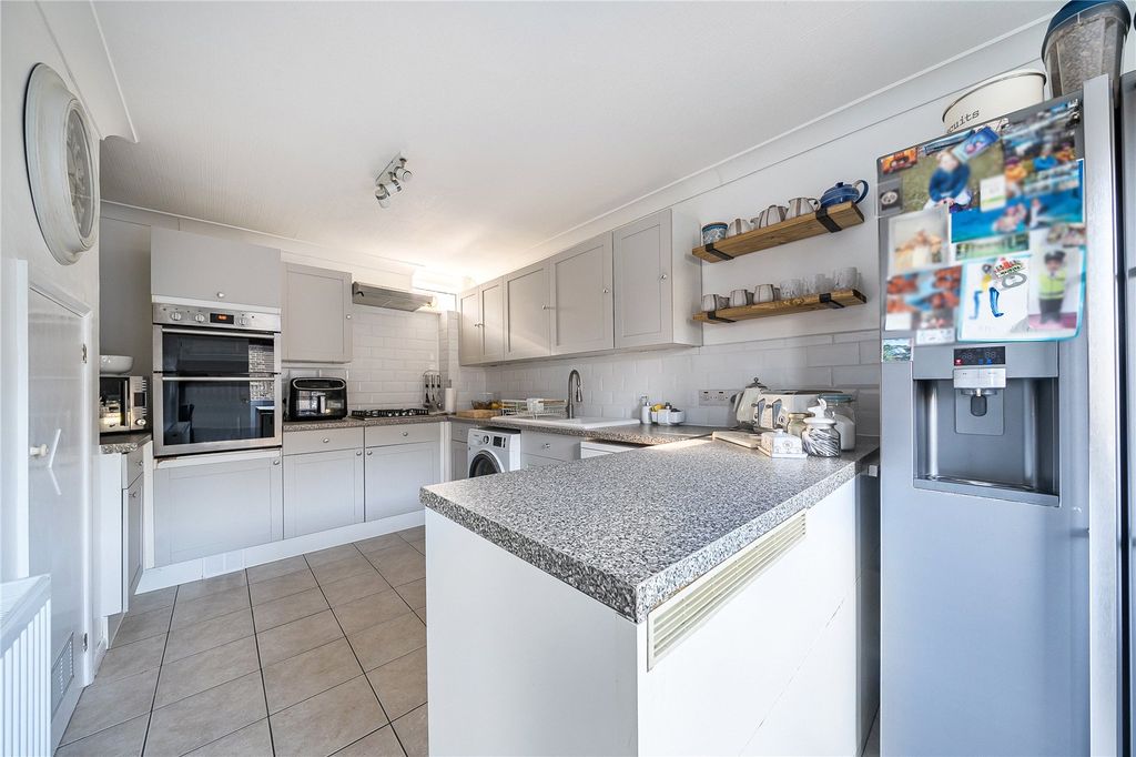 Property photo 3 of 15 Picture 3