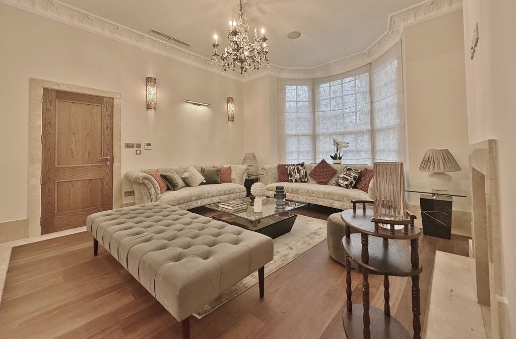 Property photo 3 of 41 Photo 15