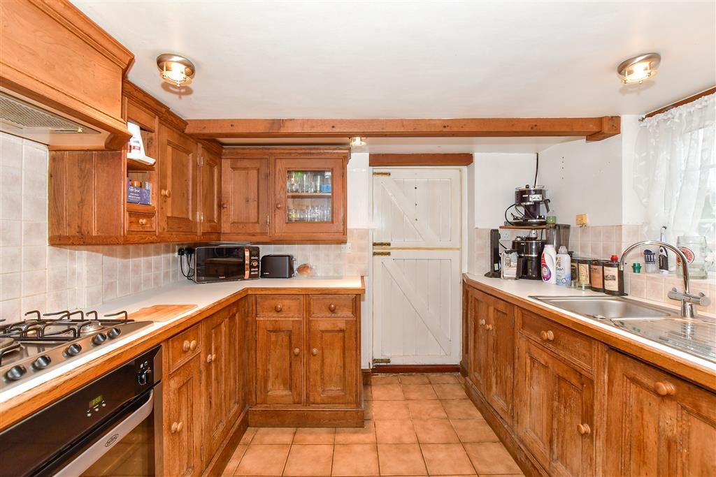 Property photo 3 of 13 Kitchen