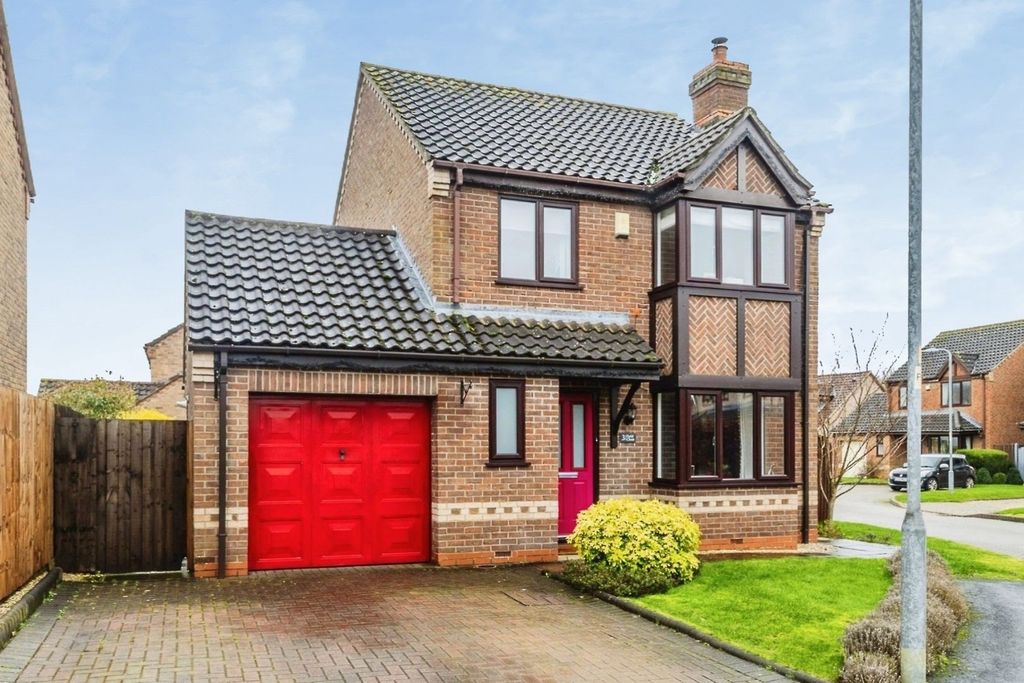 Property photo 1 of 37