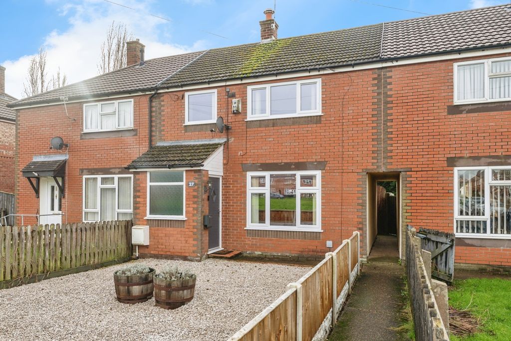 Property photo 1 of 20 Front