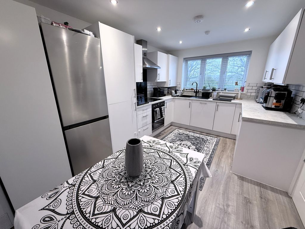 Property photo 2 of 13 Img3999