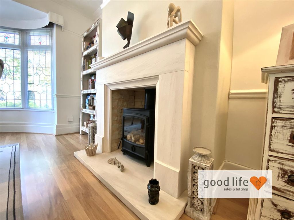 Property photo 3 of 22 20251025_100155100_Ios11Parkside.Jpg