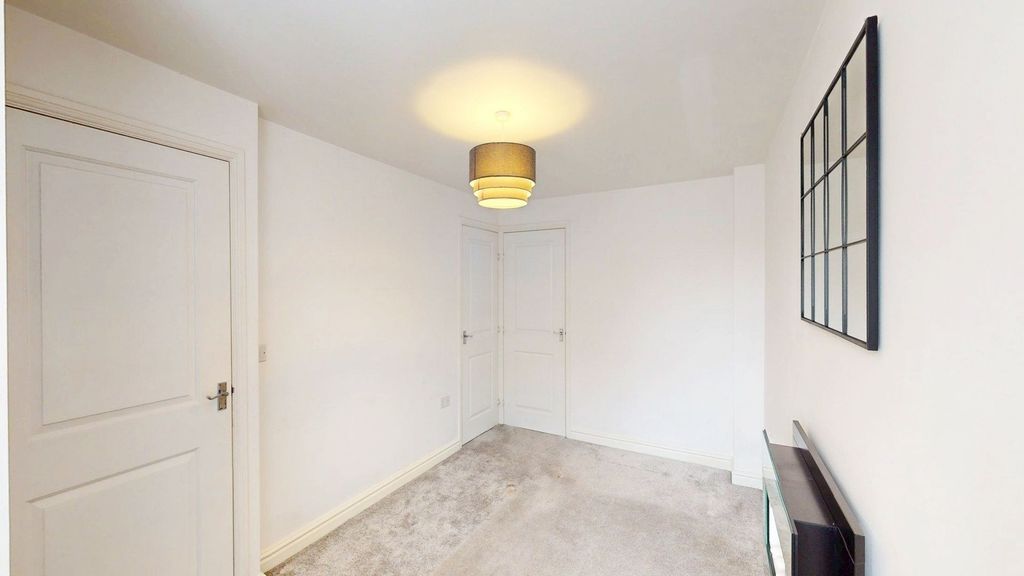 Property photo 2 of 12 Lounge