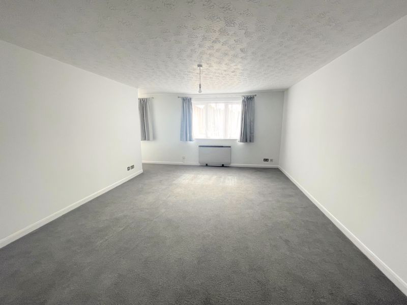 Property photo 1 of 6 Photo 13