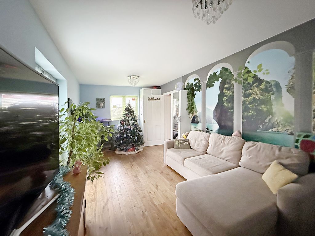 Property photo 3 of 11 Img9132Ojikokodp