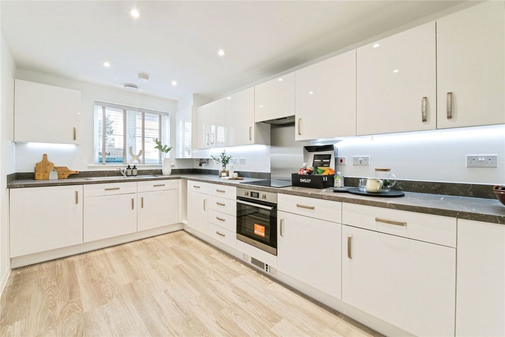 Property photo 2 of 20 Picture No. 42