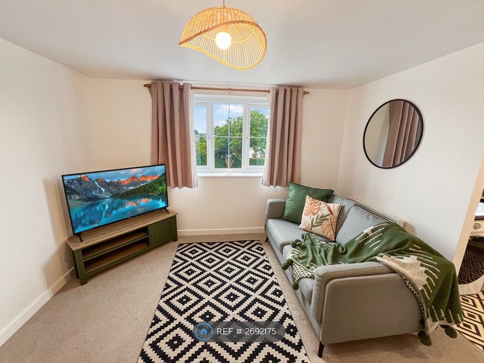 Property photo 2 of 13 Living Room