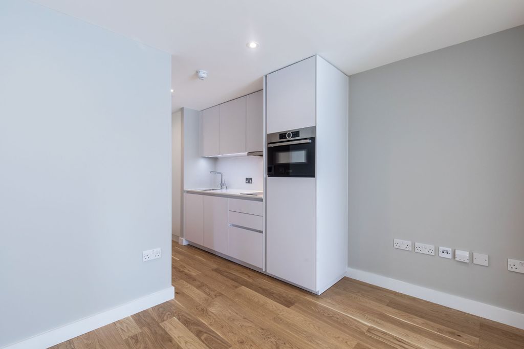 Property photo 2 of 15 Hall