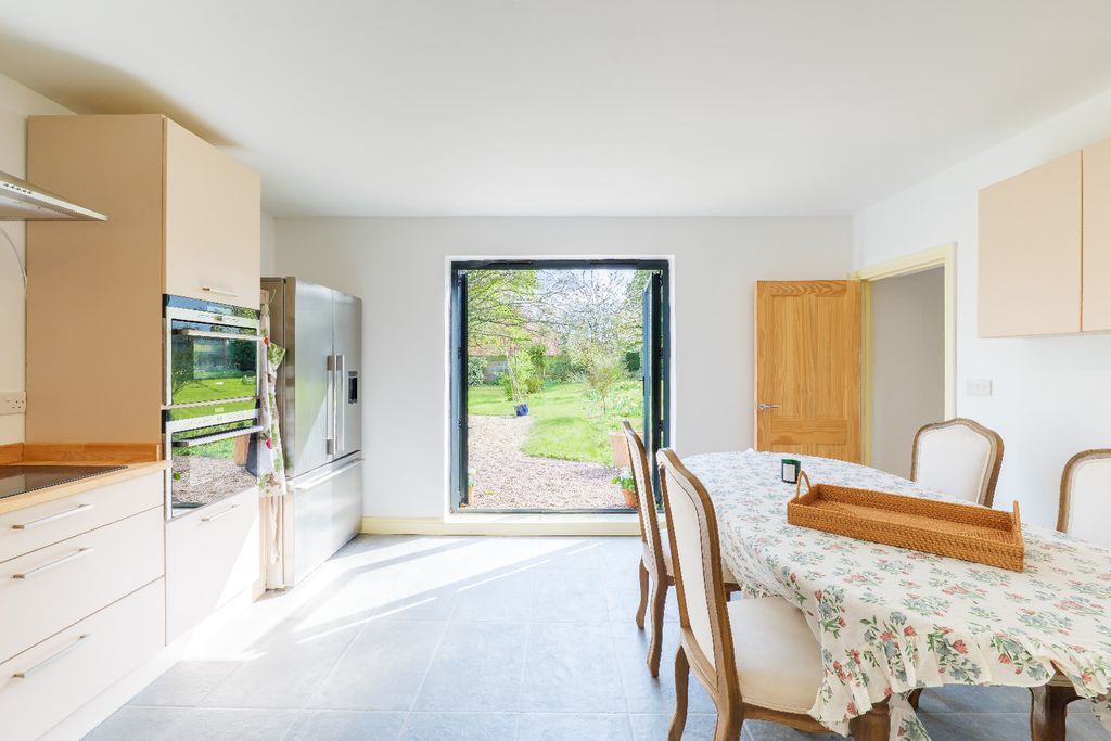 Property photo 3 of 25 5063622
