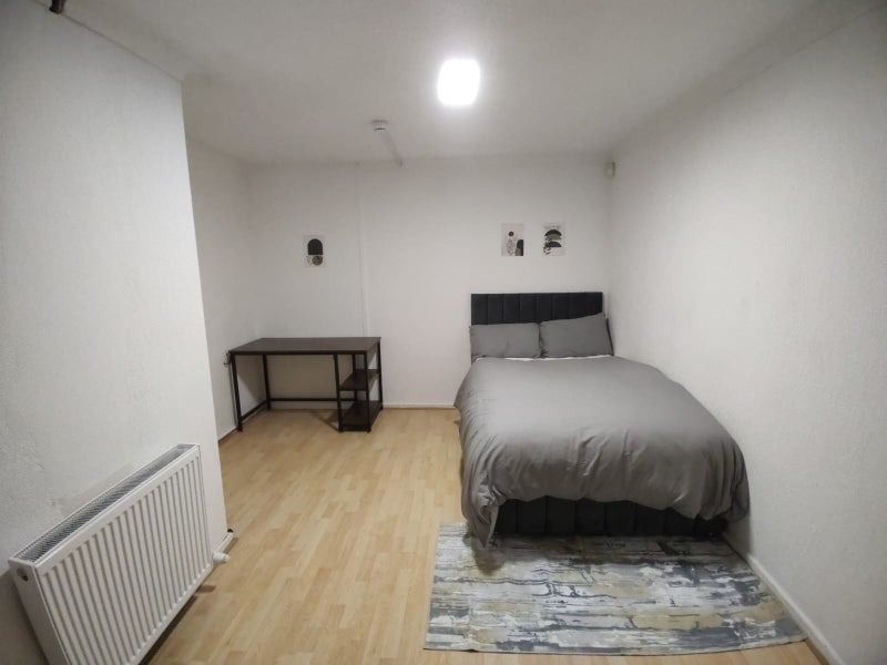 Property photo 1 of 2